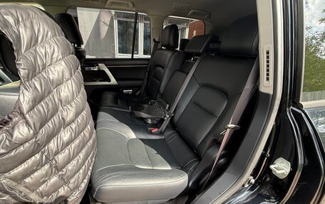 Toyota Land Cruiser 200, 2014 год, 4 050 000 рублей, 23 фотография