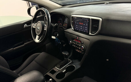 KIA Sportage IV рестайлинг, 2021 год, 2 492 000 рублей, 18 фотография
