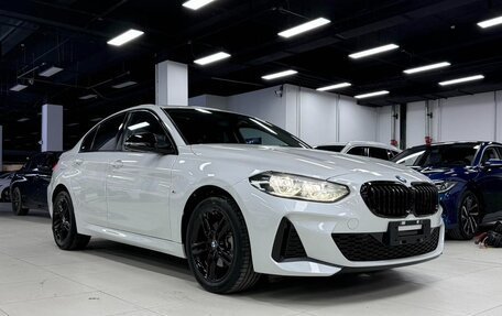 BMW 1 серия, 2022 год, 1 680 000 рублей, 3 фотография