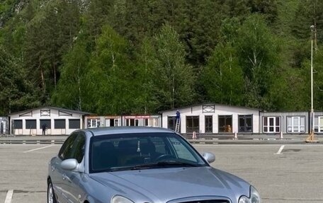 Hyundai Sonata IV рестайлинг, 2005 год, 420 000 рублей, 1 фотография