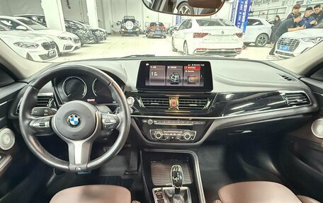 BMW 1 серия, 2022 год, 1 680 000 рублей, 9 фотография