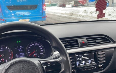 KIA Rio IV, 2017 год, 890 000 рублей, 7 фотография