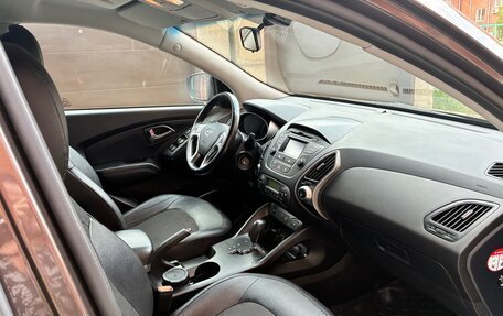 Hyundai ix35 I рестайлинг, 2015 год, 1 800 000 рублей, 10 фотография