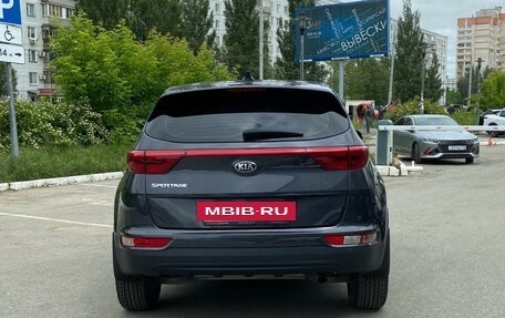 KIA Sportage IV рестайлинг, 2017 год, 1 837 900 рублей, 6 фотография