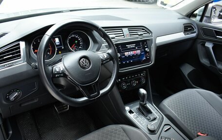 Volkswagen Tiguan II, 2017 год, 2 600 000 рублей, 10 фотография
