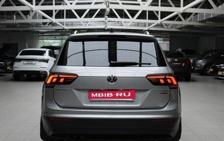 Volkswagen Tiguan II, 2017 год, 2 600 000 рублей, 6 фотография