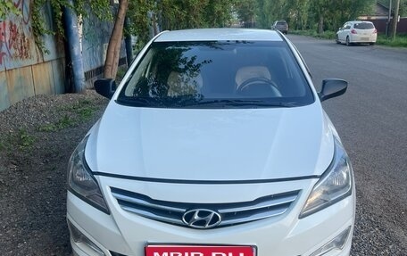 Hyundai Solaris II рестайлинг, 2014 год, 725 000 рублей, 1 фотография