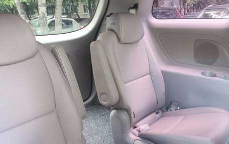 KIA Carnival III, 2020 год, 2 800 000 рублей, 9 фотография