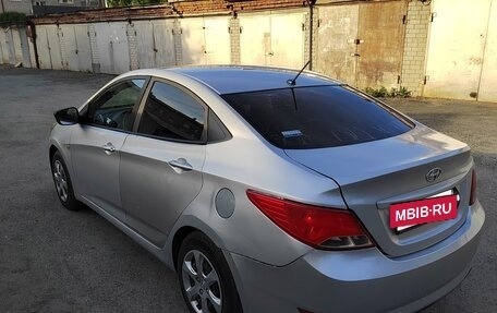 Hyundai Solaris II рестайлинг, 2015 год, 550 000 рублей, 7 фотография