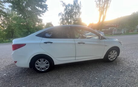 Hyundai Solaris II рестайлинг, 2014 год, 725 000 рублей, 4 фотография