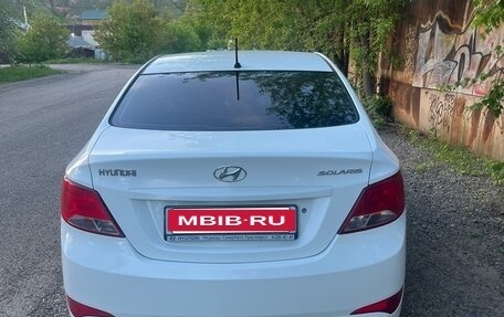 Hyundai Solaris II рестайлинг, 2014 год, 725 000 рублей, 2 фотография