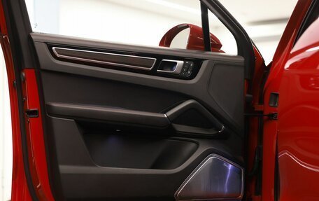 Porsche Cayenne III, 2022 год, 13 990 000 рублей, 14 фотография