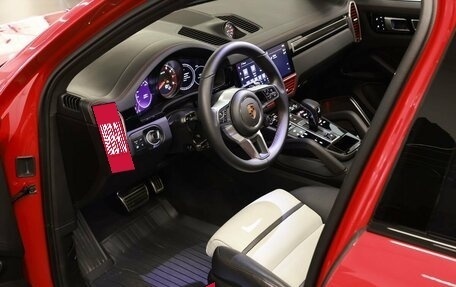 Porsche Cayenne III, 2022 год, 13 990 000 рублей, 16 фотография