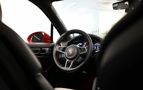 Porsche Cayenne III, 2022 год, 13 990 000 рублей, 32 фотография