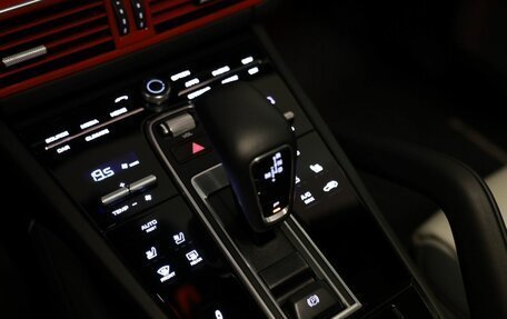 Porsche Cayenne III, 2022 год, 13 990 000 рублей, 28 фотография