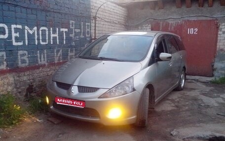 Mitsubishi Grandis, 2006 год, 560 000 рублей, 1 фотография