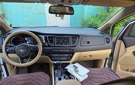 KIA Carnival III, 2019 год, 3 390 000 рублей, 12 фотография