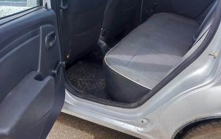 Renault Logan I, 2011 год, 255 000 рублей, 6 фотография