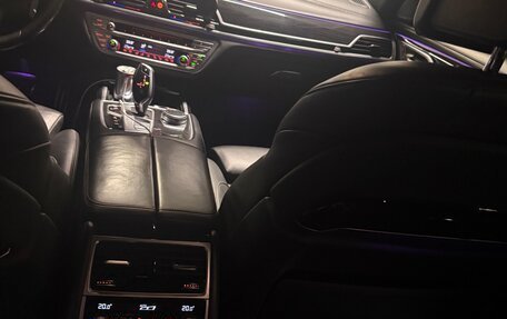 BMW 7 серия, 2018 год, 3 627 000 рублей, 12 фотография