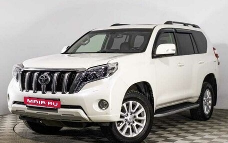 Toyota Land Cruiser Prado 150 рестайлинг 2, 2017 год, 4 100 000 рублей, 3 фотография