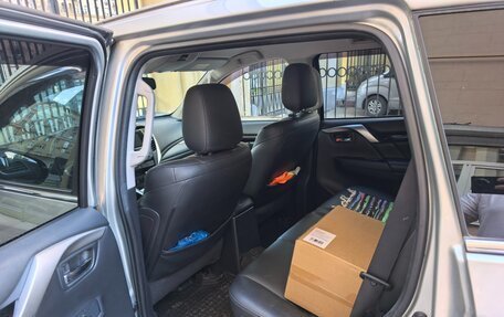Mitsubishi Pajero Sport III рестайлинг, 2017 год, 3 150 000 рублей, 7 фотография