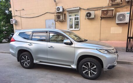 Mitsubishi Pajero Sport III рестайлинг, 2017 год, 3 150 000 рублей, 2 фотография