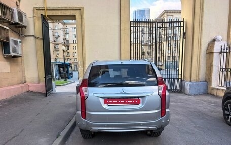 Mitsubishi Pajero Sport III рестайлинг, 2017 год, 3 150 000 рублей, 4 фотография