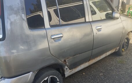Nissan Cube II, 1999 год, 130 000 рублей, 2 фотография