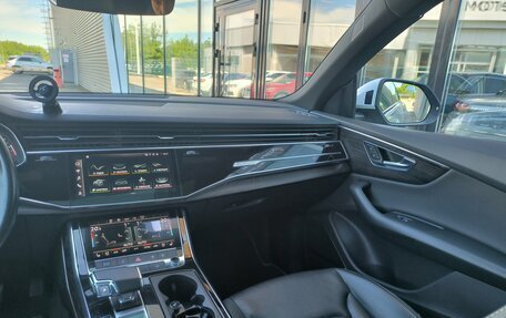 Audi Q8 I, 2021 год, 5 900 000 рублей, 29 фотография