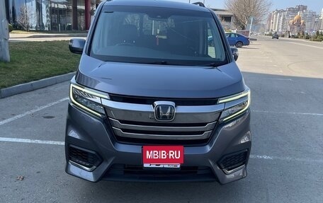 Honda Stepwgn IV, 2018 год, 1 349 999 рублей, 3 фотография