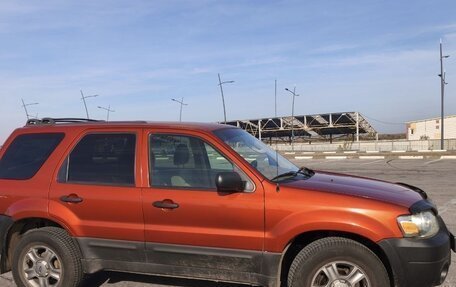 Ford Escape II, 2004 год, 590 000 рублей, 2 фотография