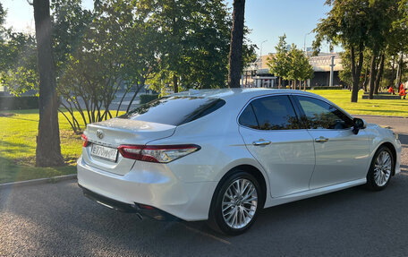 Toyota Camry, 2018 год, 2 650 000 рублей, 5 фотография