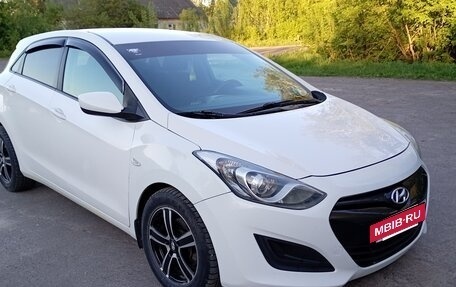 Hyundai i30 II рестайлинг, 2013 год, 590 000 рублей, 2 фотография