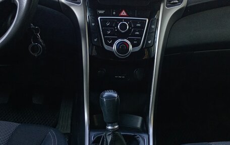Hyundai i30 II рестайлинг, 2013 год, 590 000 рублей, 15 фотография