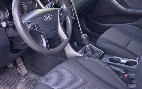 Hyundai i30 II рестайлинг, 2013 год, 590 000 рублей, 16 фотография