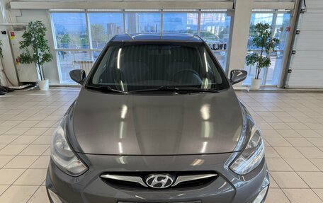 Hyundai Solaris II рестайлинг, 2012 год, 850 000 рублей, 3 фотография
