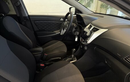 Hyundai Solaris II рестайлинг, 2012 год, 850 000 рублей, 9 фотография