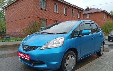 Honda Fit III, 2010 год, 880 000 рублей, 1 фотография