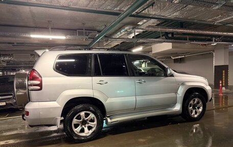 Toyota Land Cruiser Prado 120 рестайлинг, 2007 год, 2 190 000 рублей, 17 фотография