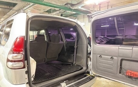 Toyota Land Cruiser Prado 120 рестайлинг, 2007 год, 2 190 000 рублей, 10 фотография