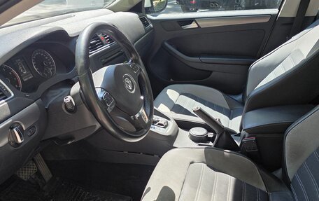 Volkswagen Jetta VI, 2012 год, 950 000 рублей, 5 фотография