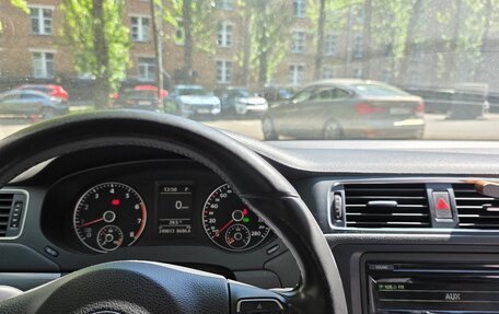 Volkswagen Jetta VI, 2012 год, 950 000 рублей, 21 фотография