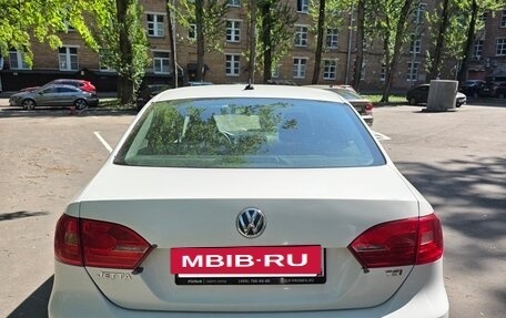 Volkswagen Jetta VI, 2012 год, 950 000 рублей, 18 фотография