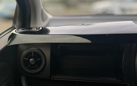 Toyota Vitz, 2019 год, 1 050 000 рублей, 37 фотография