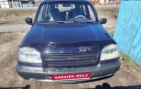 Chevrolet Niva I рестайлинг, 2005 год, 500 000 рублей, 3 фотография
