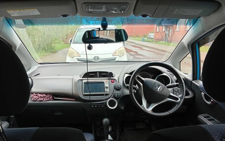 Honda Fit III, 2010 год, 880 000 рублей, 6 фотография
