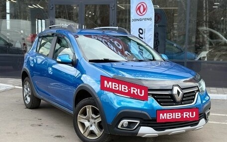 Renault Sandero II рестайлинг, 2021 год, 1 365 000 рублей, 3 фотография