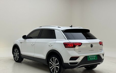 Volkswagen T-Roc I, 2022 год, 1 520 000 рублей, 6 фотография