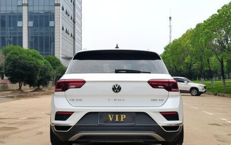 Volkswagen T-Roc I, 2022 год, 1 490 000 рублей, 5 фотография