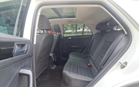 Volkswagen T-Roc I, 2022 год, 1 490 000 рублей, 13 фотография